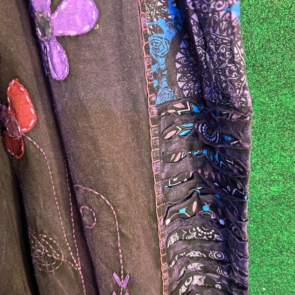 174 NWT Purple Hippie Handmade Floral Embroidered W/Leg Boho Trouser Crop Pant - Picture 5 of 15